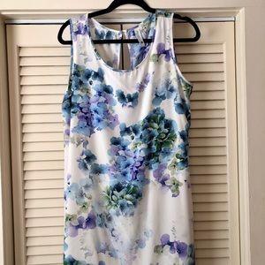 Classy Hydrangea Patterned Dress